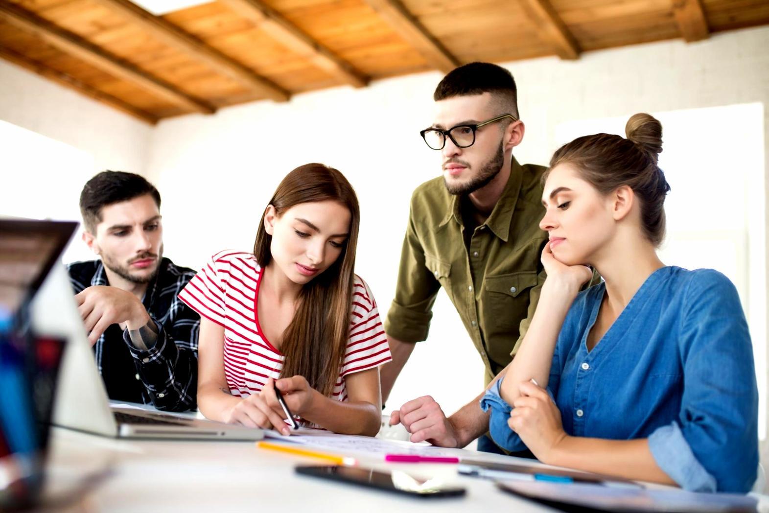 Financial planning consultation session showing personalized guidance approach